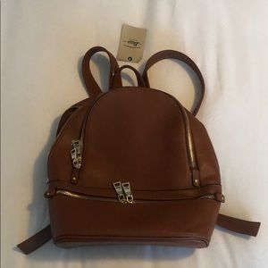 BRAND NEW BASS leather backpack